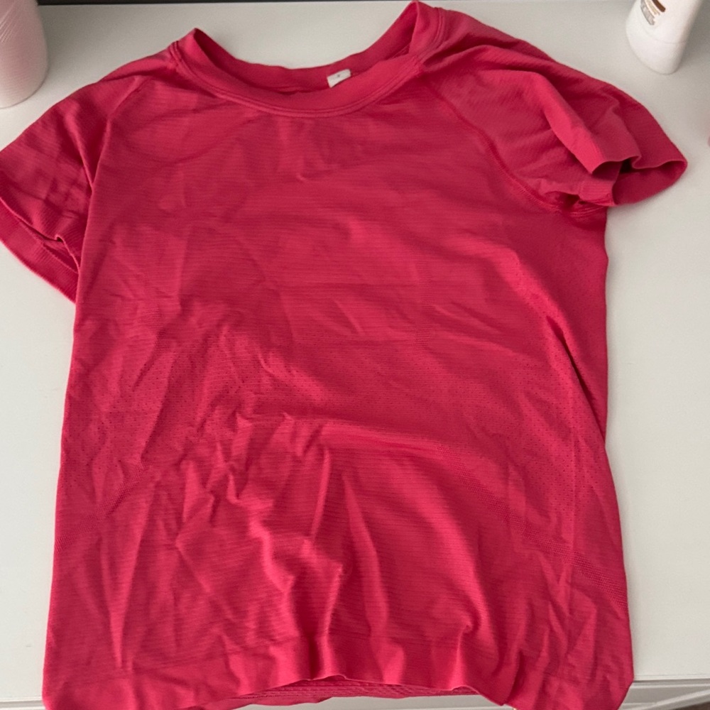 lululemon athletica watermelon swiftly tech- in a discontinued color
